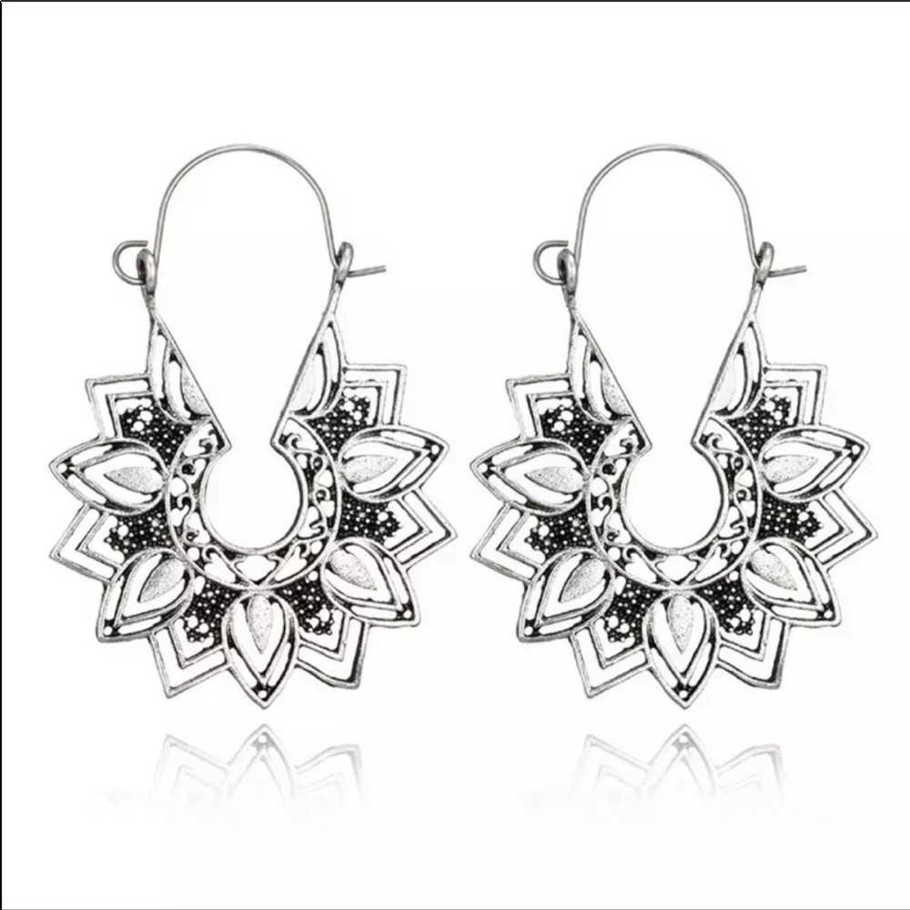 • Avery • Boho Gypsy Earrings - Picture 3 of 4